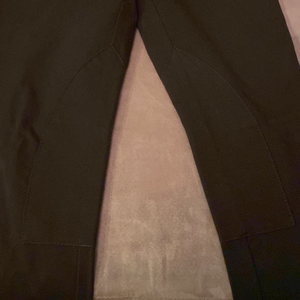 Green pants - Picture 3 of 5